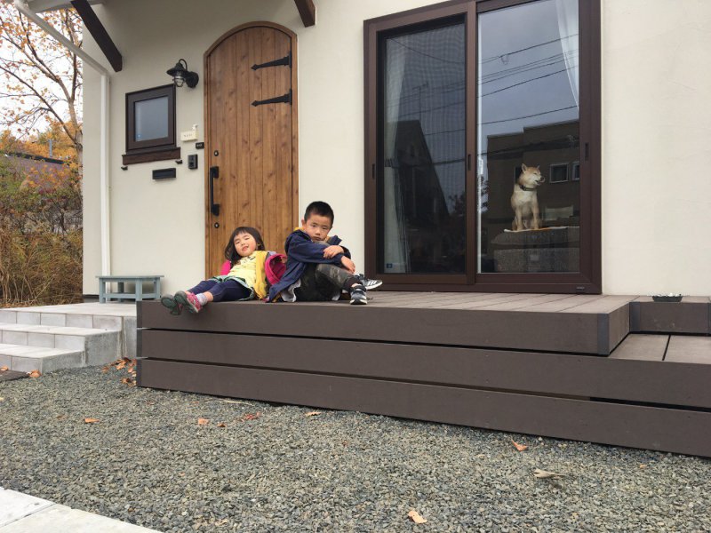 ウッドデッキのある暮らし